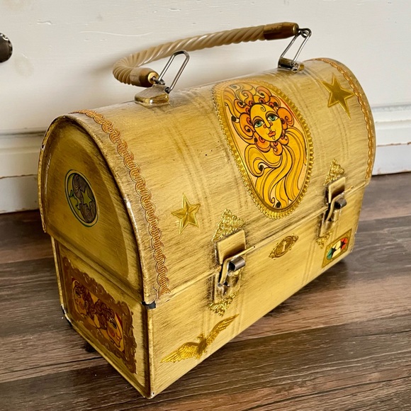 Vintage Handbags - Vintage Decoupage Metal Lunchbox Purse Handbag Yellow Astrology Aquarius 1970
